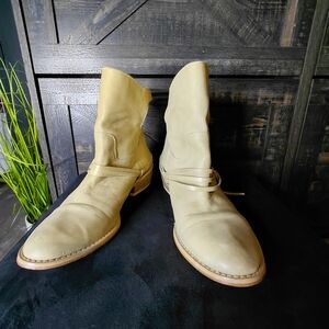 Diba Women's Cream Ankle Booties